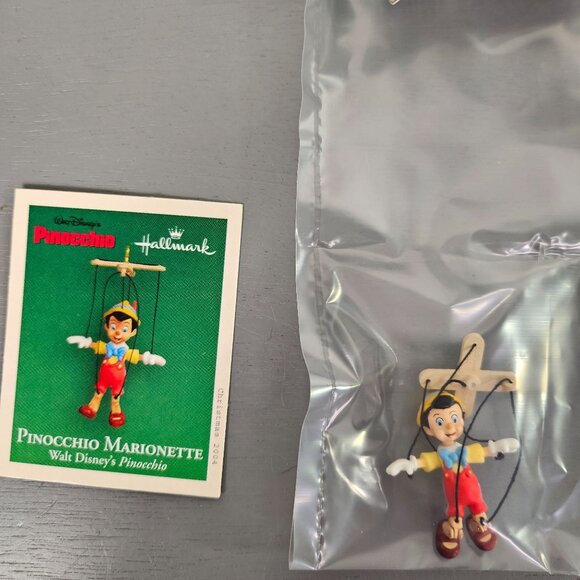 Vintage Hallmark Keepsake Ornament Miniature Pinocchio Jiminy Cricket 2 Pack New - Picture 4 of 9
